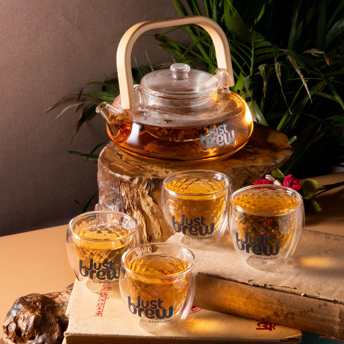 Crystal Paradise Teapot with Cups