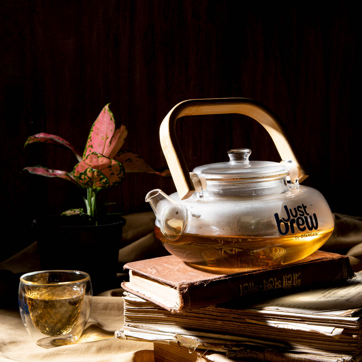 Crystal Paradise Teapot with Infuser